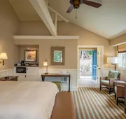 Lighthouse Lodge And Cottages hotel detail image 3