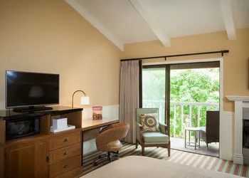 Lighthouse Lodge And Cottages hotel thumbnail 4
