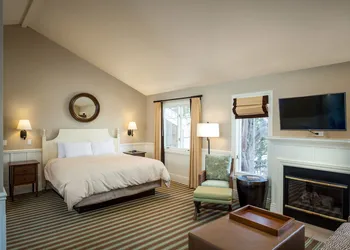 Lighthouse Lodge And Cottages hotel thumbnail 6