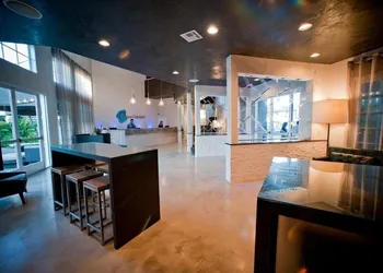 Hotel Current hotel thumbnail 4