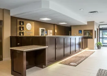 Comfort Inn The Pointe hotel thumbnail 2