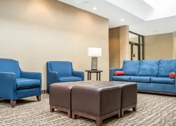 Comfort Inn The Pointe hotel thumbnail 4
