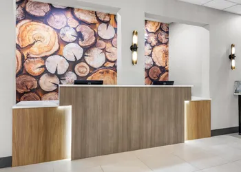 Brentwood Suites Nashville, an Ascend Collection Hotel hotel thumbnail 2