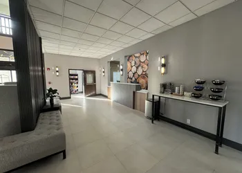 Brentwood Suites Nashville, an Ascend Collection Hotel hotel thumbnail 7