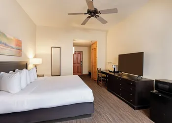 Wuksachi Lodge hotel thumbnail 5