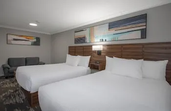 Coast Dawson Creek Hotel hotel thumbnail 6