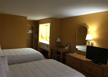 Parkfield Inn hotel thumbnail 8