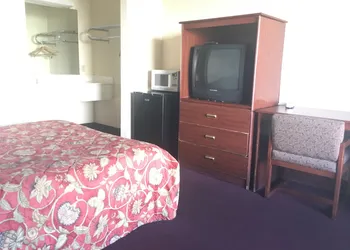 Travelodge by Wyndham Richmond Kentucky hotel thumbnail 4