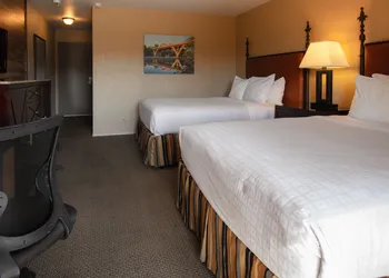 Riverside Inn hotel thumbnail 7
