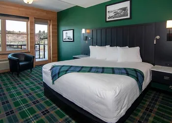Water Street Inn hotel thumbnail 5