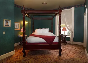Water Street Inn hotel thumbnail 8