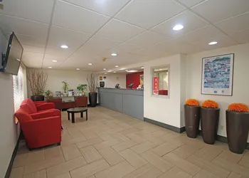 Americas Best Value Inn Pilot Mountain hotel thumbnail 2
