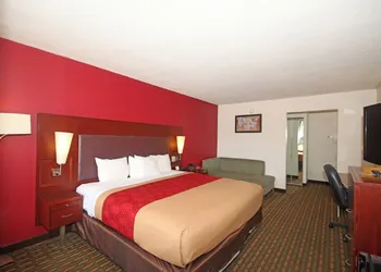 Americas Best Value Inn Pilot Mountain hotel thumbnail 3