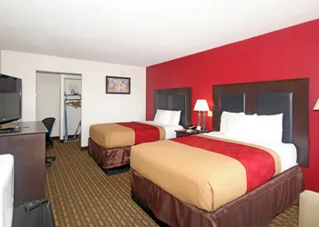 Americas Best Value Inn Pilot Mountain hotel thumbnail 7