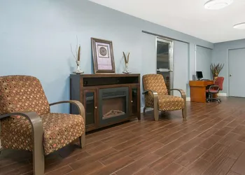 Blue Way Inn & Suites Wichita East hotel thumbnail 3
