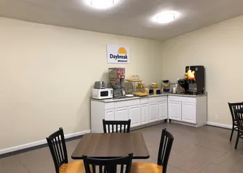 Days Inn by Wyndham Brawley hotel thumbnail 8