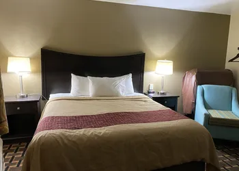 Executive Inn hotel thumbnail 2