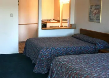 High Chaparral Inn hotel thumbnail 4