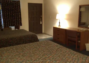 High Chaparral Inn hotel thumbnail 8