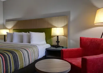 Country Inn & Suites by Radisson, Pierre, SD hotel thumbnail 3
