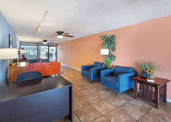 Americana Inn, a Travelodge by Wyndham hotel thumbnail 2