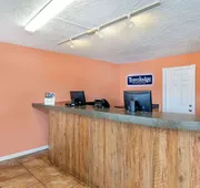 Americana Inn, a Travelodge by Wyndham hotel detail image 3