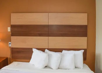 Americana Inn, a Travelodge by Wyndham hotel thumbnail 6