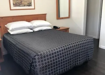Drift Inn hotel thumbnail 5