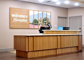Hampton Inn Oxford/Conference Center hotel thumbnail 8