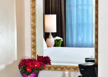 Old Town Inn hotel thumbnail 3