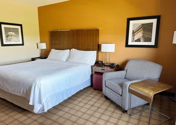 Four Points By Sheraton Edmonton Gateway hotel thumbnail 6
