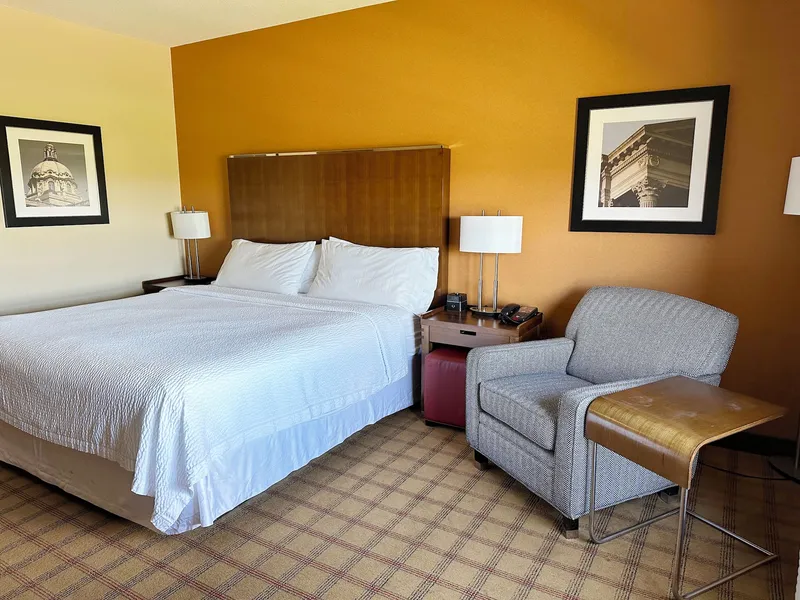 Four Points By Sheraton Edmonton Gateway hotel detail image 6