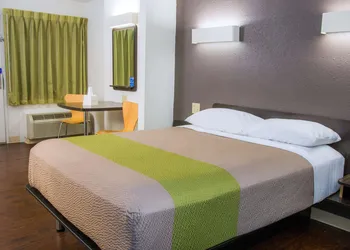 Studio 6 San Antonio, TX - Lackland AFB hotel thumbnail 8