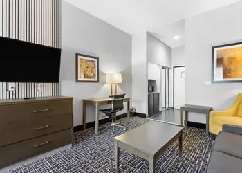 Best Western Plus Regency Park hotel thumbnail 7