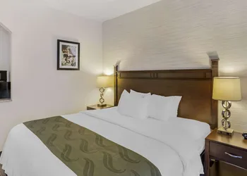 Quality Suites Moab near Arches National Park hotel thumbnail 7