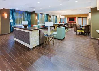 Hampton Inn Austin/Oak Hill hotel thumbnail 4