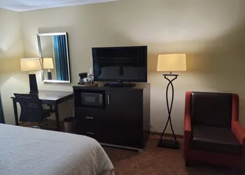 Hampton Inn Austin/Oak Hill hotel thumbnail 5
