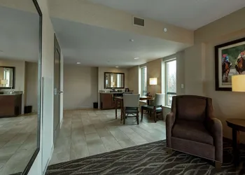 Embassy Suites Saratoga Springs hotel thumbnail 7