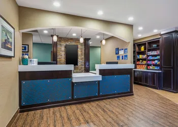 Best Western Plus Taft Inn hotel thumbnail 3