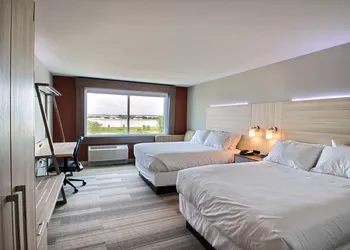 Holiday Inn Express & Suites Fond Du Lac by IHG hotel thumbnail 2