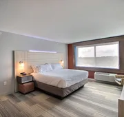 Holiday Inn Express & Suites Fond Du Lac by IHG hotel detail image 3