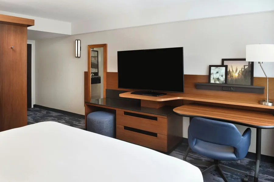 Fairfield Inn & Suites by Marriott Calgary Downtown hotel detail image 6