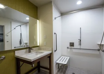 Best Western Plus Gardena Inn & Suites hotel thumbnail 5
