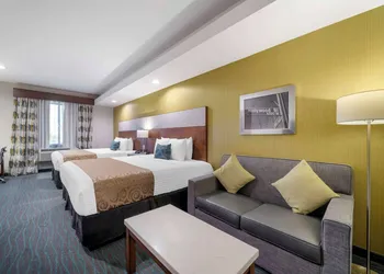 Best Western Plus Gardena Inn & Suites hotel thumbnail 8
