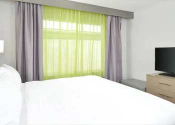Holiday Inn Express & Suites Shippensburg by IHG hotel thumbnail 5