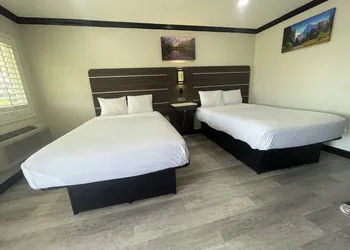 Escondido Lodge hotel thumbnail 2
