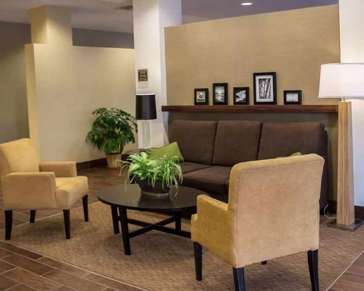 Sleep Inn & Suites Moundsville - Wheeling hotel detail image 2