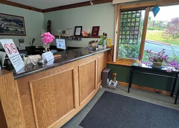 New Age Inn - Voyageur Motel hotel thumbnail 2