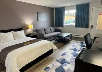 New Age Inn - Voyageur Motel hotel thumbnail 5