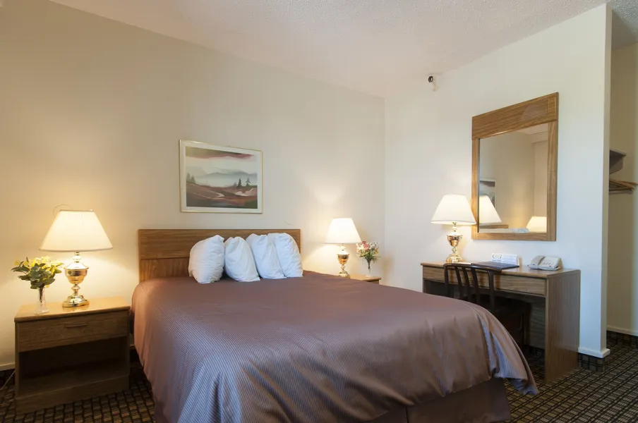 Travelodge by Wyndham Winnipeg Airport West hotel detail image 6